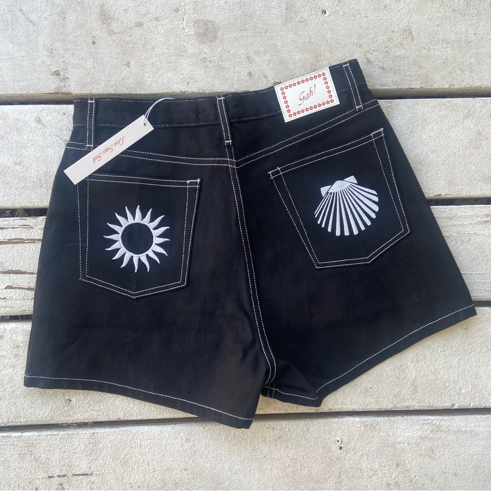 Lisa Says Gah Shell Sun Jean Shorts